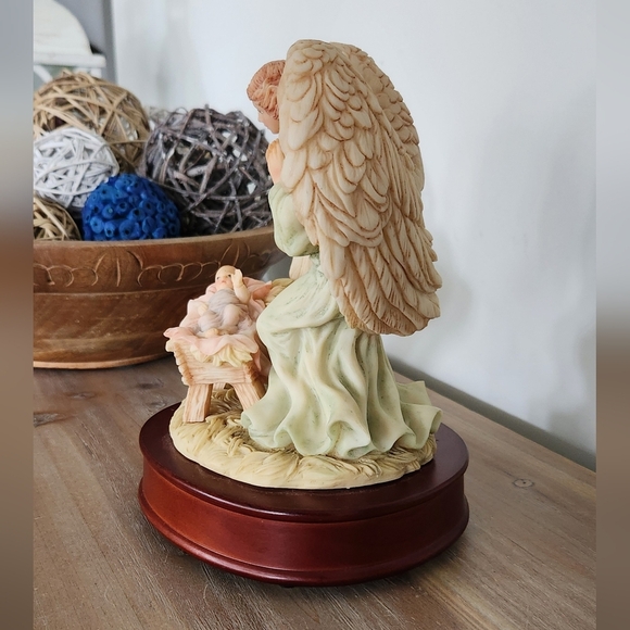 👼 Seraphim Classics Francesca “Loving Guardian” Angel Music Box – 1998 - Picture 6 of 13